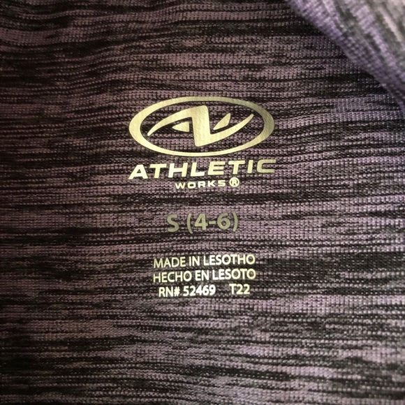 ATHLETIC WORKS Womens Top Size Small 4-6 Lightweight 1/4 Zip Front New - Picture 6 of 9